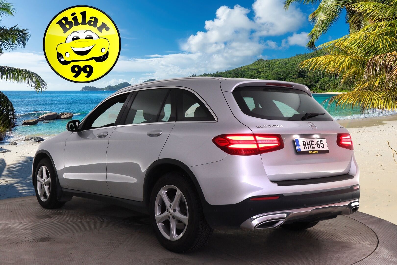 Mercedes-Benz GLC 2017 250 d 4Matic A Premium Business KYSY BLACKWEEK TARJOUS! *Distronic Plus /  DTR+Q / ILS - LED / Koukku / P.Kamera / Navi / Nahat / Lohko* - Suomi-auto / Kahdet renkaat sekä vanteet - HULLU BLACKWEEK KORKOTARJOUS 2,49%