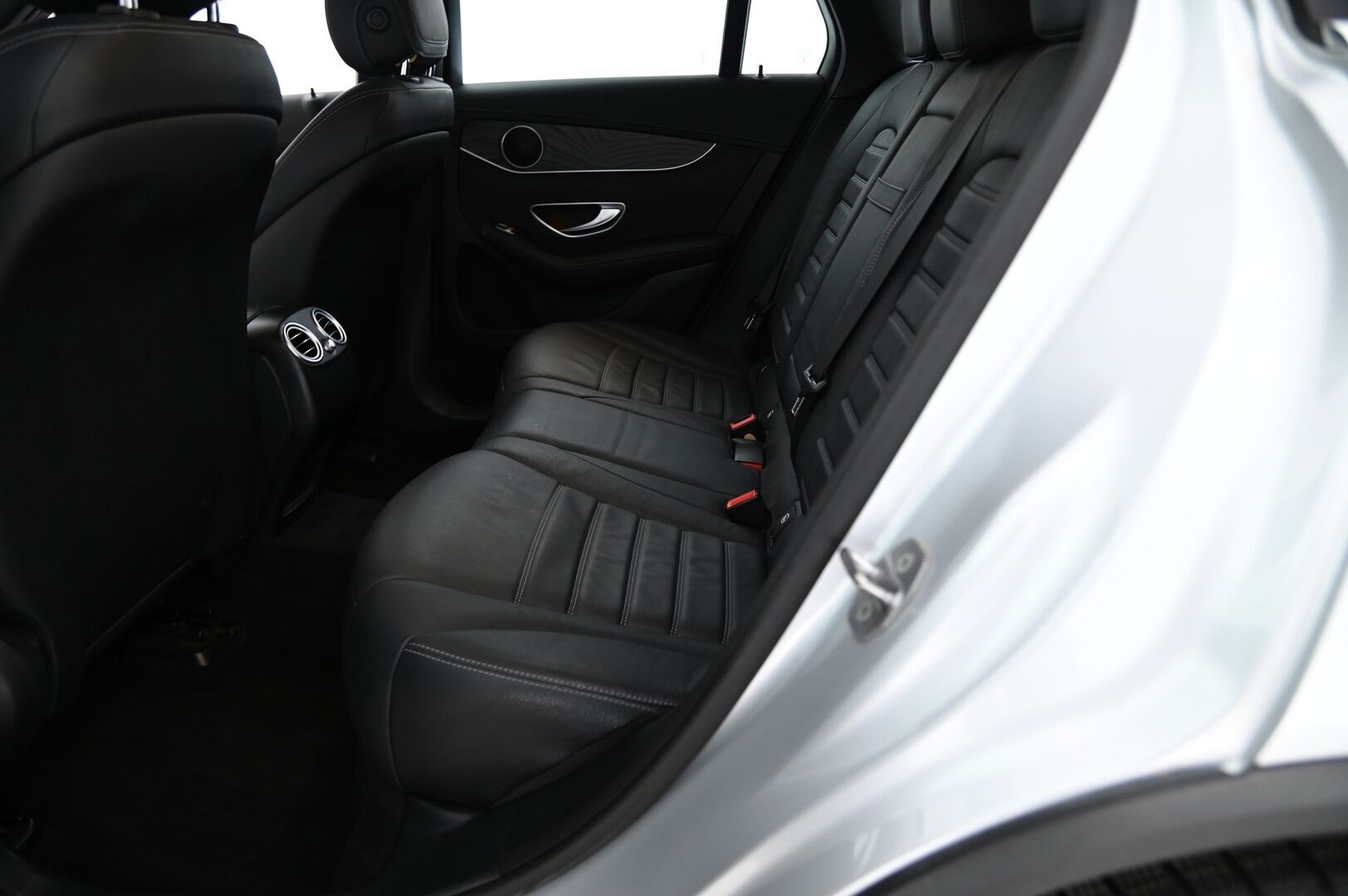 Mercedes-Benz GLC 2017 250 d 4Matic A Premium Business KYSY BLACKWEEK TARJOUS! *Distronic Plus /  DTR+Q / ILS - LED / Koukku / P.Kamera / Navi / Nahat / Lohko* - Suomi-auto / Kahdet renkaat sekä vanteet - HULLU BLACKWEEK KORKOTARJOUS 2,49%