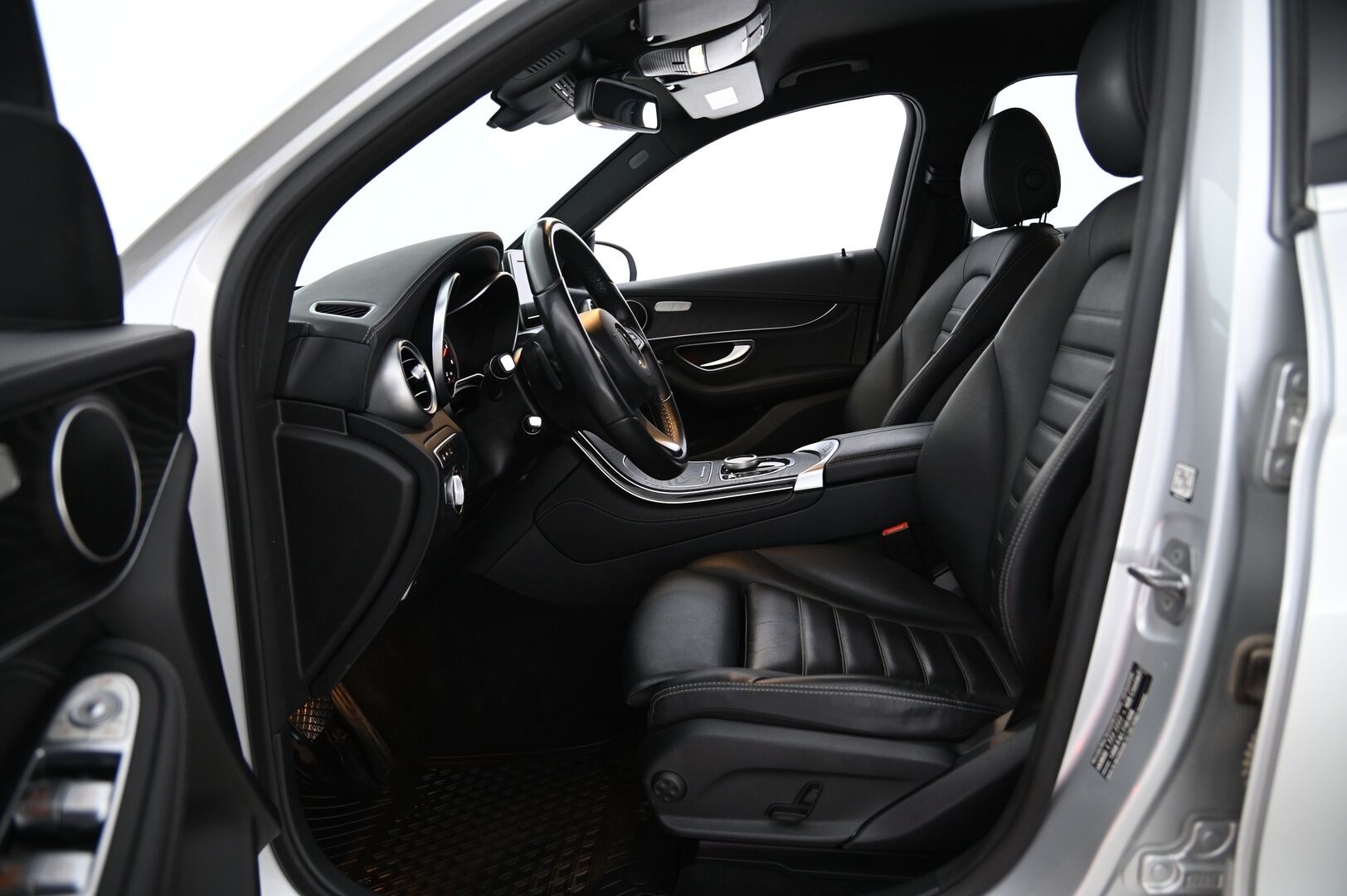 Mercedes-Benz GLC 2017 250 d 4Matic A Premium Business KYSY BLACKWEEK TARJOUS! *Distronic Plus /  DTR+Q / ILS - LED / Koukku / P.Kamera / Navi / Nahat / Lohko* - Suomi-auto / Kahdet renkaat sekä vanteet - HULLU BLACKWEEK KORKOTARJOUS 2,49%