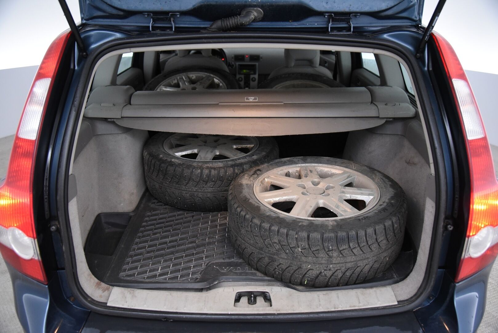 Volvo V50 2005 5D  / Myydään Huutokaupat.comissa - Myydään Huutokaupat.comissa!