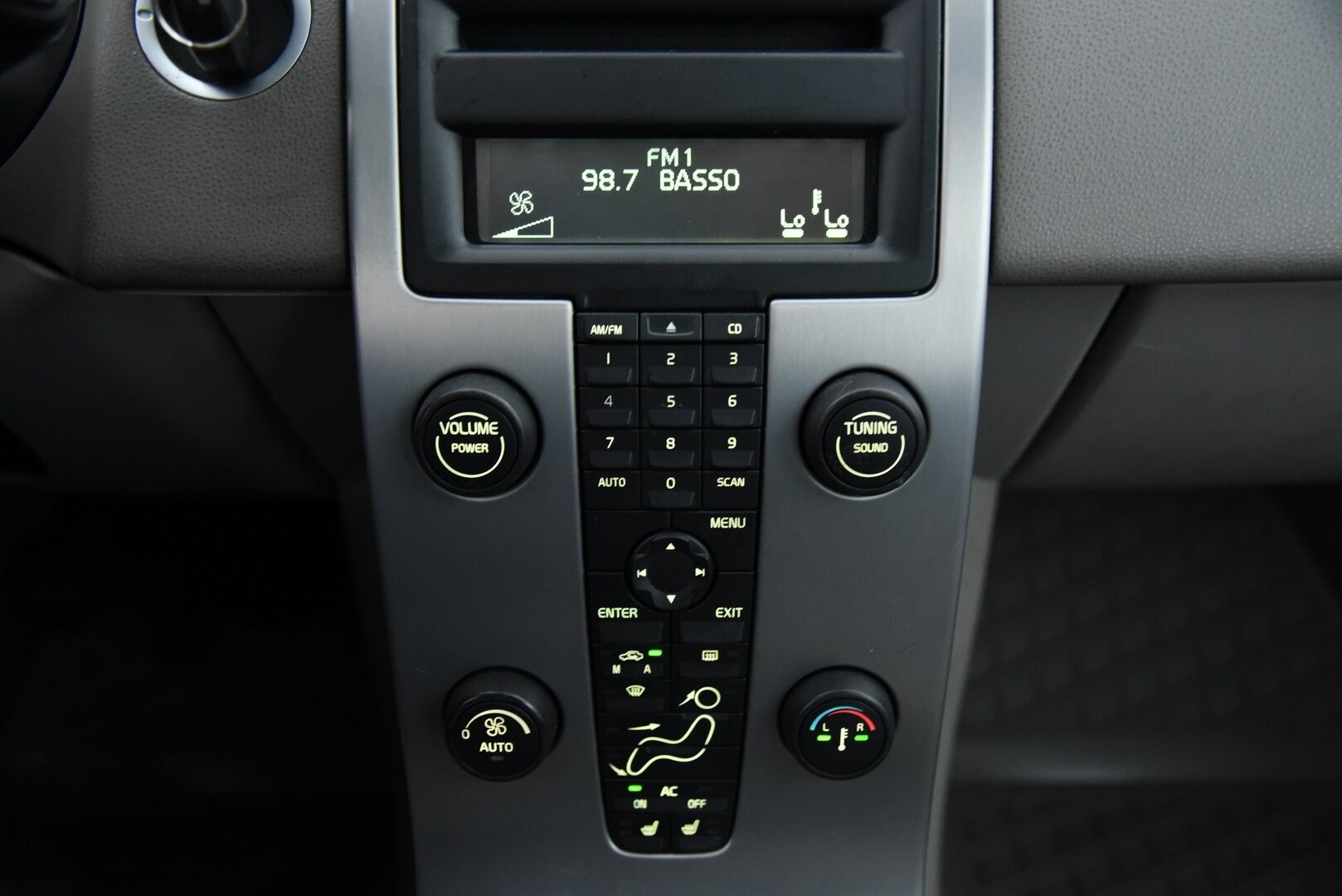 Volvo V50 2005 5D  / Myydään Huutokaupat.comissa - Myydään Huutokaupat.comissa!
