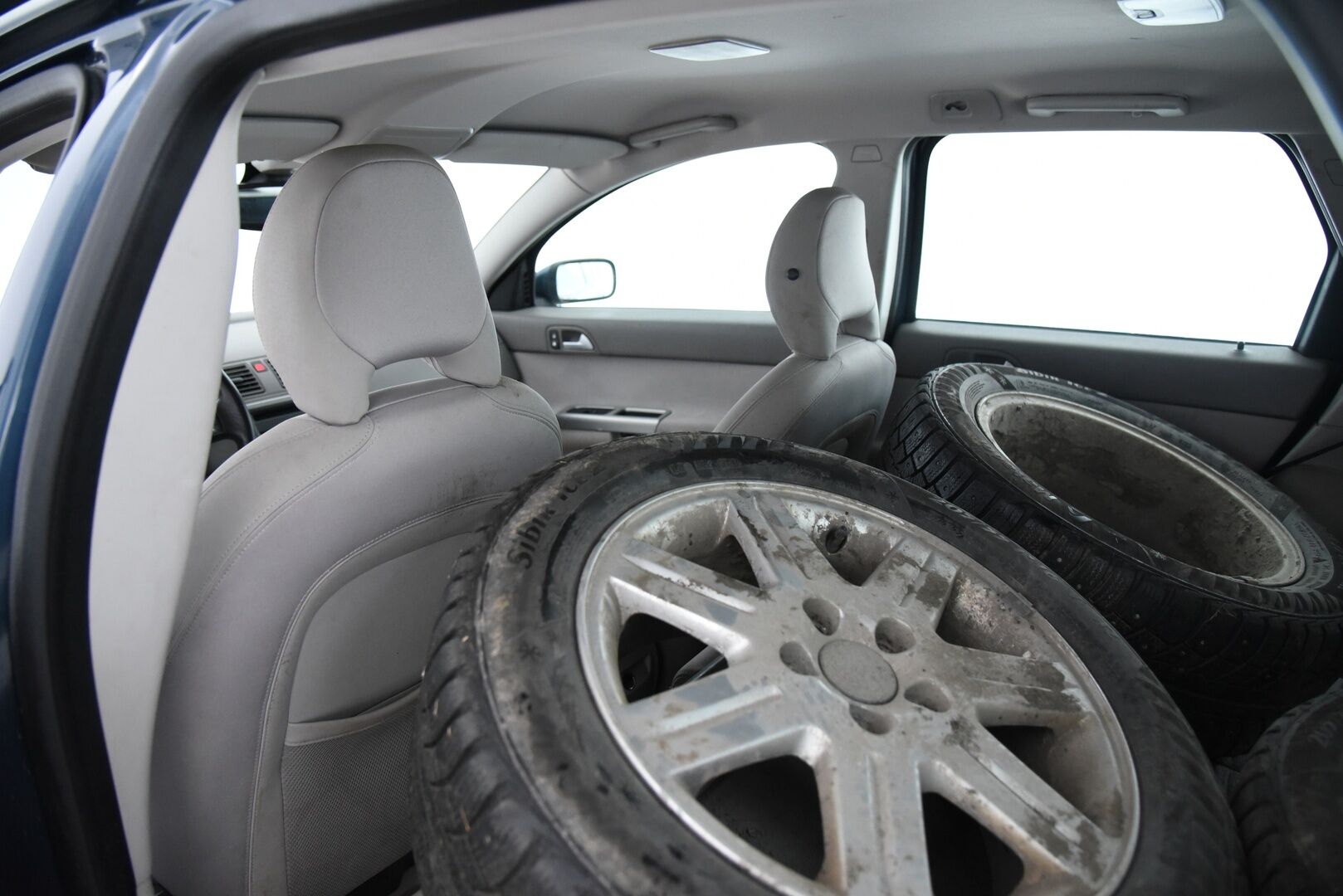 Volvo V50 2005 5D  / Myydään Huutokaupat.comissa - Myydään Huutokaupat.comissa!