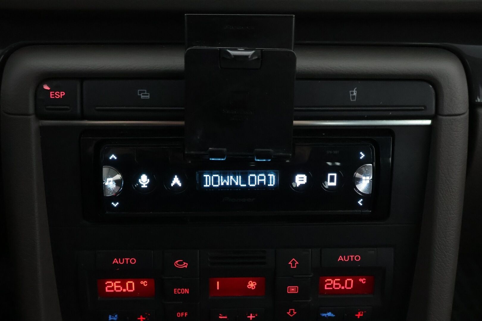 Audi A4 2003 - YritysOutlet - Myydään vain yrityksille