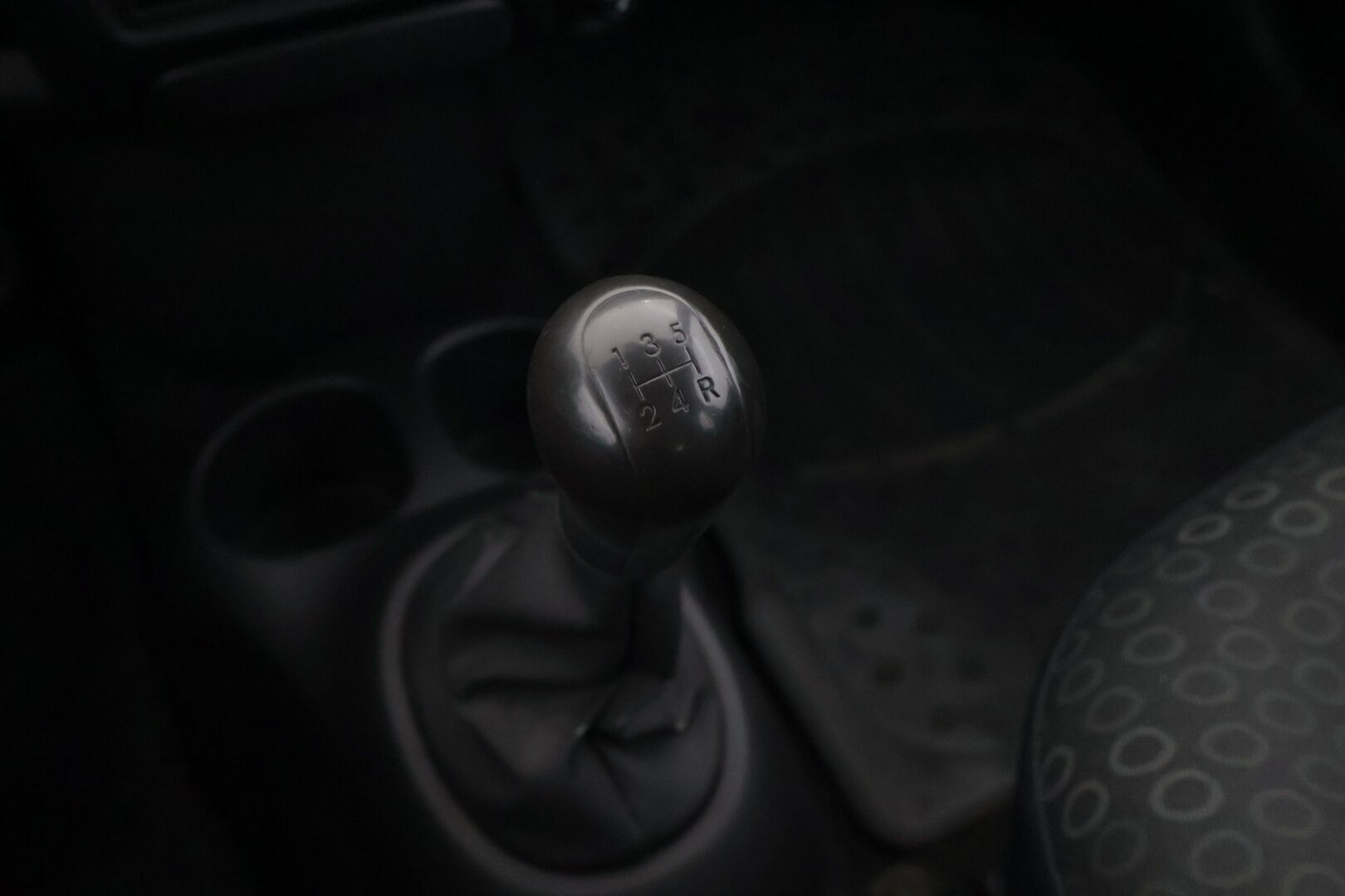 Toyota Yaris 2003 1,0 VVT-i Linea Luna 3d  - YritysOutlet - Myydään vain yrityksille - – Tämä auto myydään YritysOutlet -valikoimasta vain yritykselle