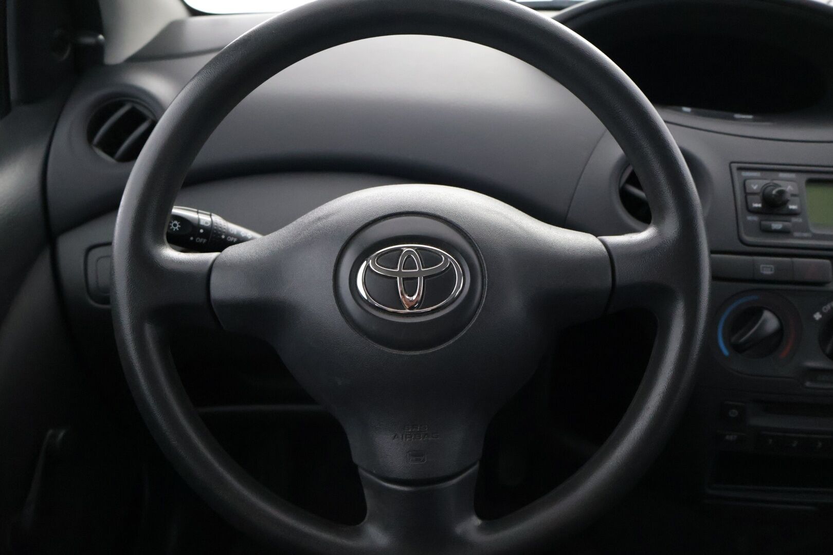 Toyota Yaris 2003 1,0 VVT-i Linea Luna 3d  - YritysOutlet - Myydään vain yrityksille - – Tämä auto myydään YritysOutlet -valikoimasta vain yritykselle