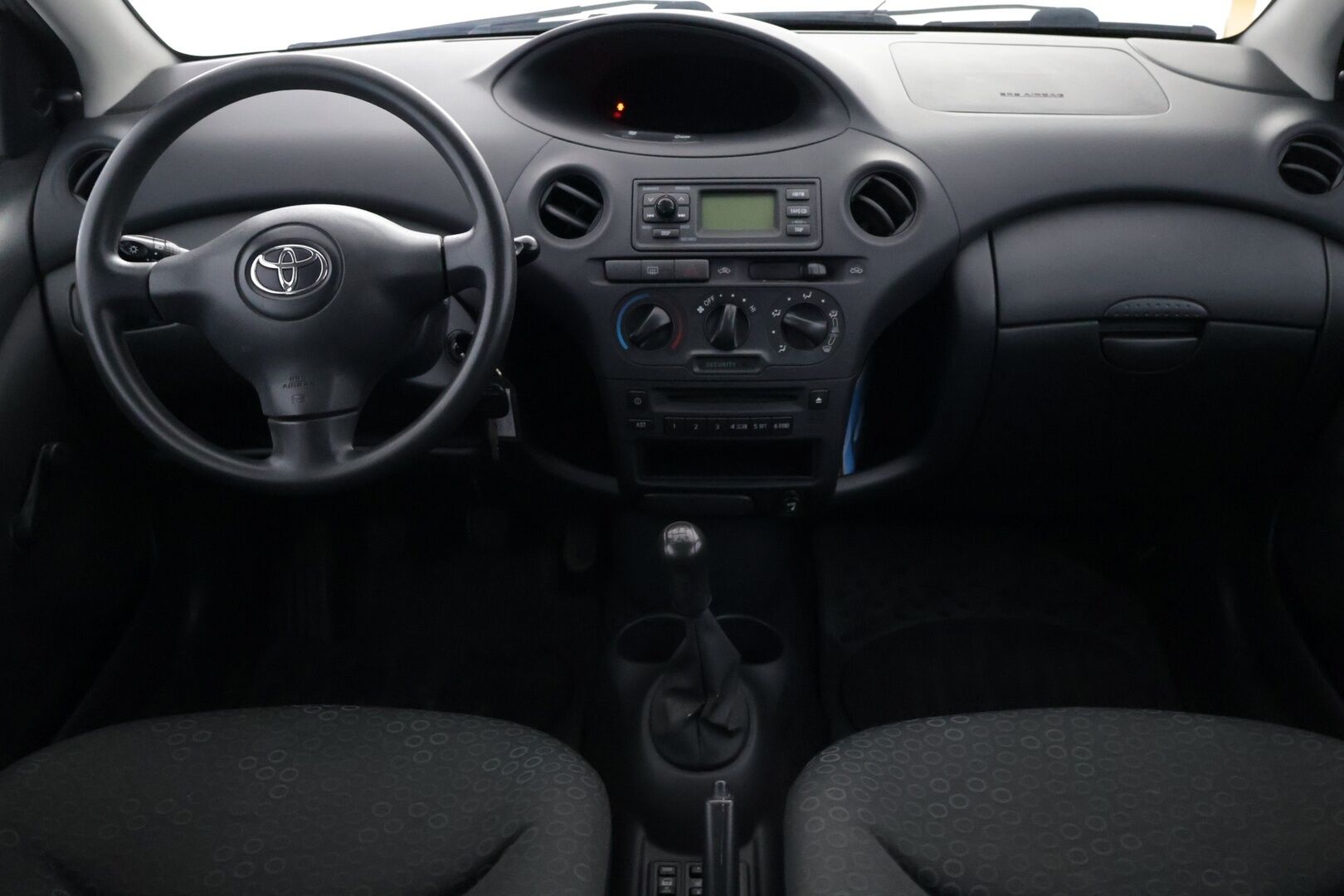 Toyota Yaris 2003 1,0 VVT-i Linea Luna 3d  - YritysOutlet - Myydään vain yrityksille - – Tämä auto myydään YritysOutlet -valikoimasta vain yritykselle