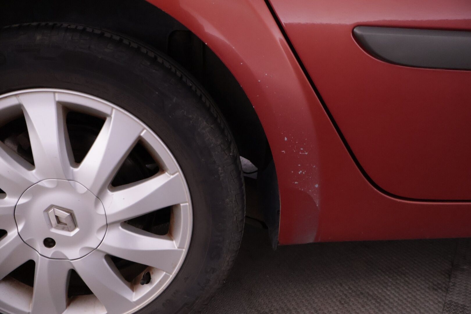 Renault Megane 2007 5D MEGANE BREAK 1.6 16V - Myydään Huutokaupat.com - | Juuri Leimattu | Jakopää tehty hiljattain | Asialliset renkaat | Lohko+S.Pistoke | Vakkari | Ilmastointi | 