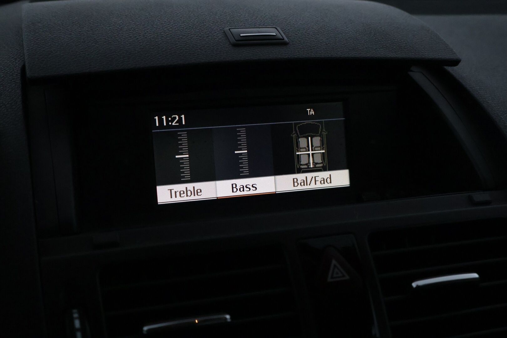 Mercedes-Benz C 2007 220 CDI SEDAN AUT ** Lohko / Kahdet hyvät renkaat / Cruise / Bluetooth / todella kattavat huollot** - Talvirenkaat Nastat (8mm) / Kesärenkaat (6mm)