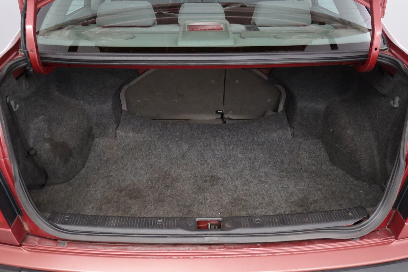 Nissan Almera 2002 4D ALMERA SEDAN 1.8 AUTOMATIC-BBAN16/254 * YritysOutlet - Myydään vain yrityksille - Tämä auto myydään YritysOutlet -valikoimasta vain yritykselle