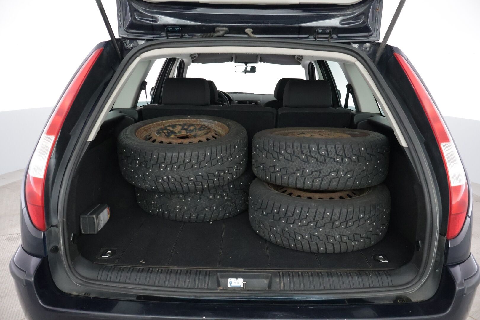 Ford Mondeo 2003 5D STW 2.0 - ** Tämä myydään huutokaupat.comissa