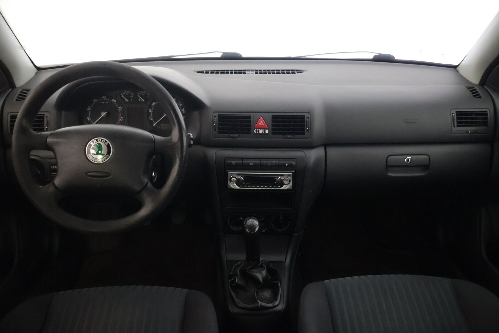 Skoda Octavia 2006 1,6 Classic - | Myydään huutokaupat.com- sivustolla |