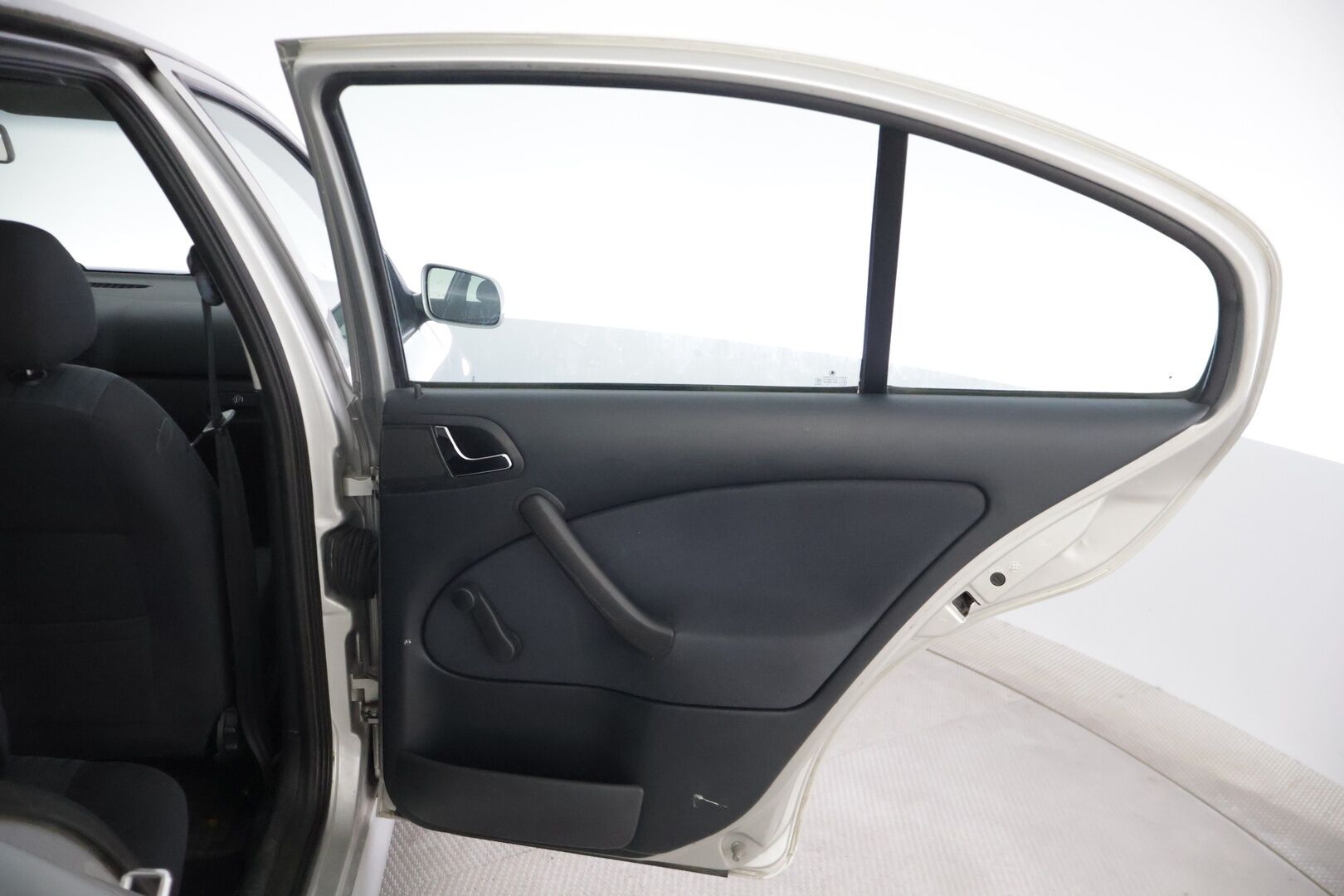 Skoda Octavia 2006 1,6 Classic - | Myydään huutokaupat.com- sivustolla |