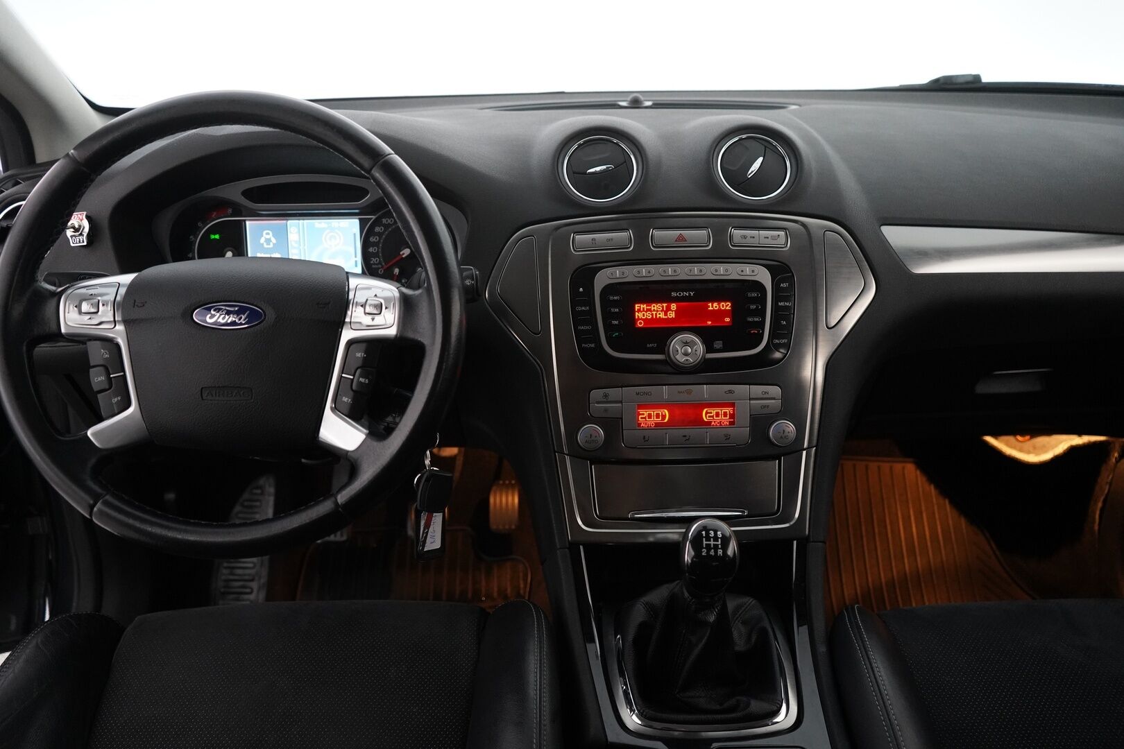 Ford Mondeo 2008 2,0 145 hv Titanium Business M5 5-ovinen   *YritysOutlet - Myydään vain yrityksille* - YritysOutlet - Myydään vain yrityksille
