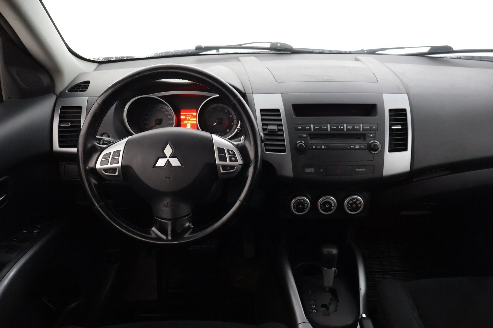 Mitsubishi Outlander 2009 2,4 MIVEC Intense AT * Myydään Huutokaupat.com * - * Myydään Huutokaupat.com *
