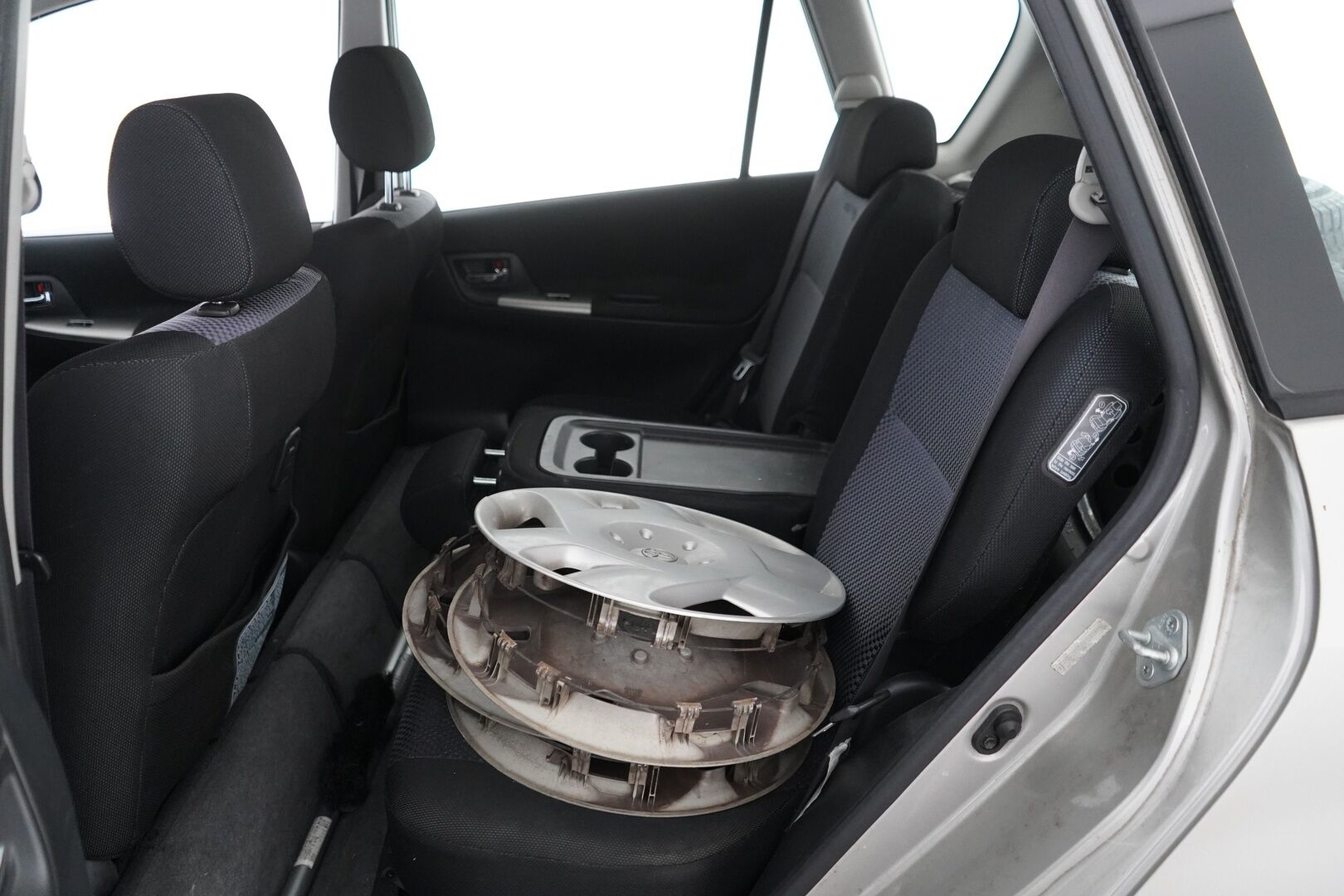 Toyota Corolla Verso 2003 1,6 VVT-i Linea - YritysOutlet - Myydään vain yrityksille - 1- omisteinen | Suomi- auto | Kahdet hyvät renkaat! | Lohkolämmitin | Seuraava katsastus 3/2027!