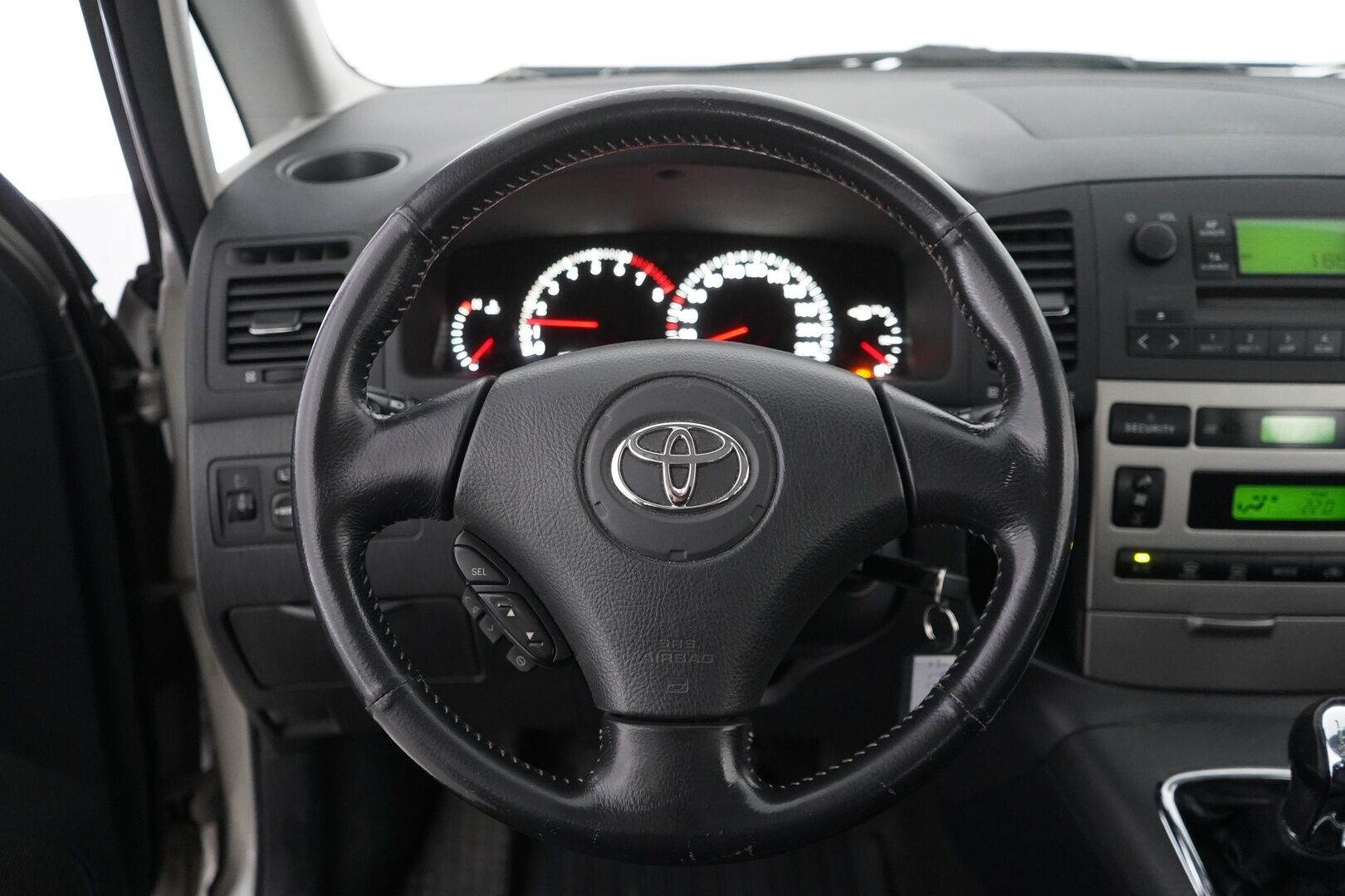 Toyota Corolla Verso 2003 1,6 VVT-i Linea - YritysOutlet - Myydään vain yrityksille - 1- omisteinen | Suomi- auto | Kahdet hyvät renkaat! | Lohkolämmitin | Seuraava katsastus 3/2027!