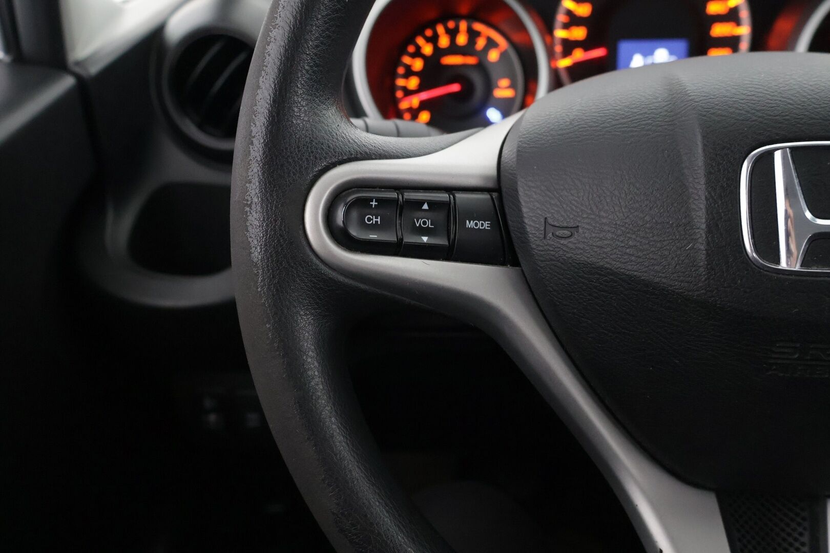 Honda Jazz 2010 5D 1,4i Comfort - 2x Hyvät Renkaat / Kattava huoltohistoria!