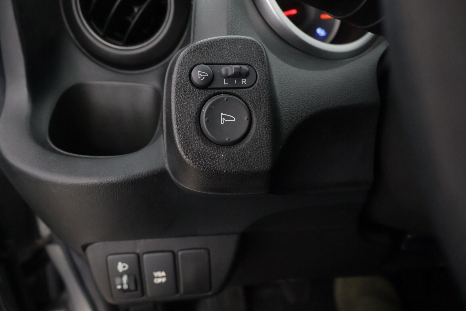 Honda Jazz 2010 5D 1,4i Comfort - 2x Hyvät Renkaat / Kattava huoltohistoria!