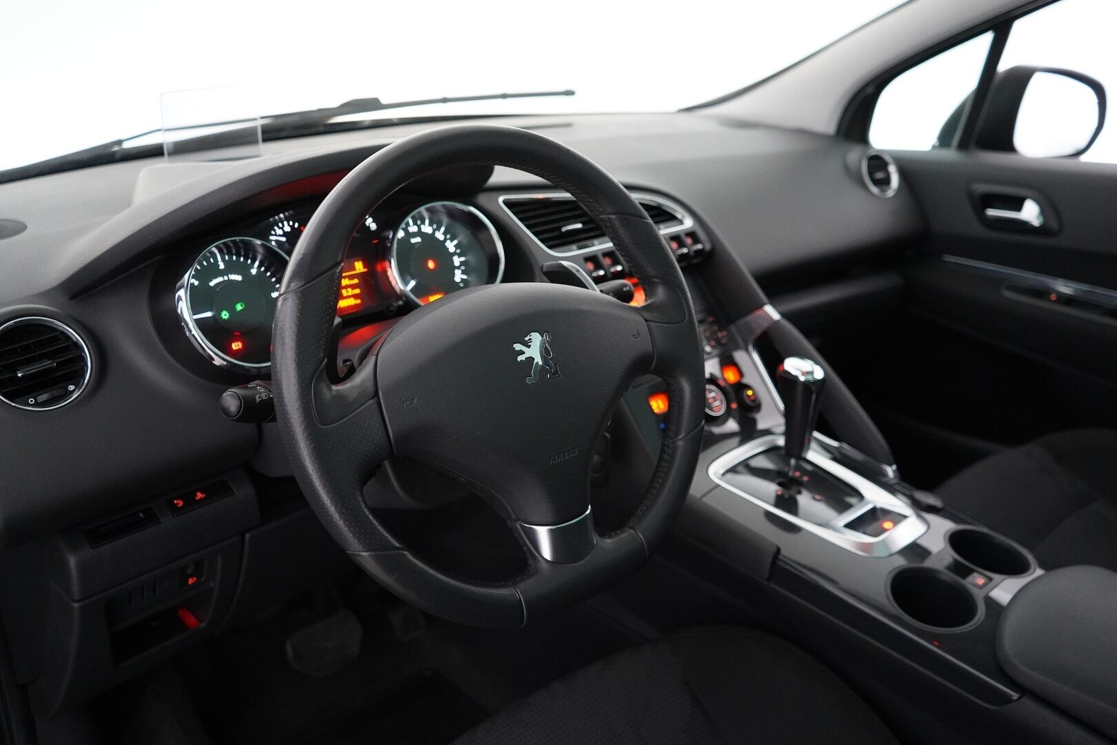 Peugeot 3008 2010 YritysOutlet - Myydään vain yrityksille - Kahdet renkaat / Hyvät varusteet / Pitkä leima