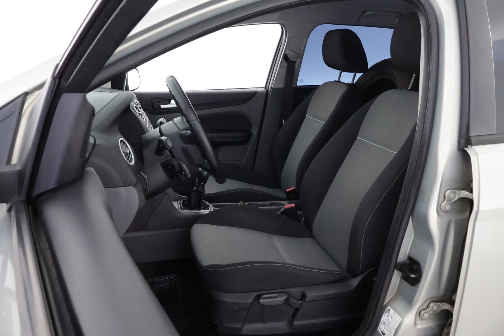 Ford Focus 2010 1,6 TDCi 109 hv DPF Trend Design M5 Wagon- YritysOutlet - Myydään vain yrityksille - - YritysOutlet - Myydään vain yrityksille