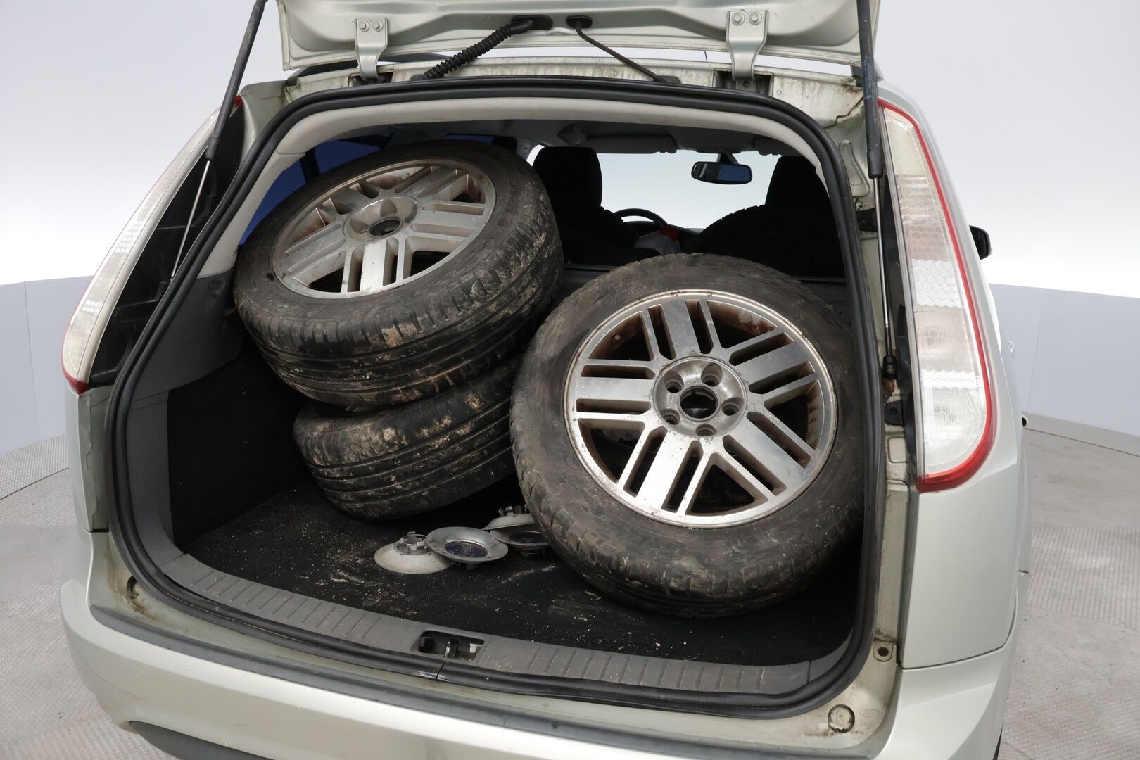 Ford Focus 2010 1,6 TDCi 109 hv DPF Trend Design M5 Wagon- YritysOutlet - Myydään vain yrityksille - - YritysOutlet - Myydään vain yrityksille