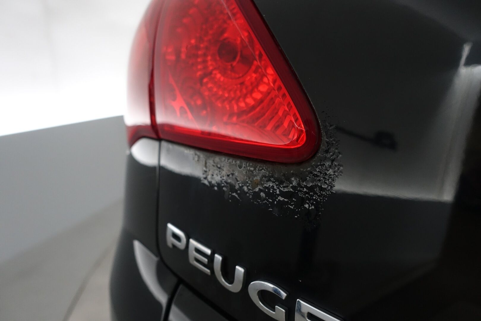 Peugeot 3008 2010 Sport HDi 110 FAP 2Tronic - Myydään Huutokaupat.com - – Tämä auto myydään huutokaupat.com -sivuston kautta | HUD | Panorama | Vetokoukku | Lohko+Sisäp. | Suomi-auto | Tutkat | Vakkari | 2X Renkaat & Vanteet |