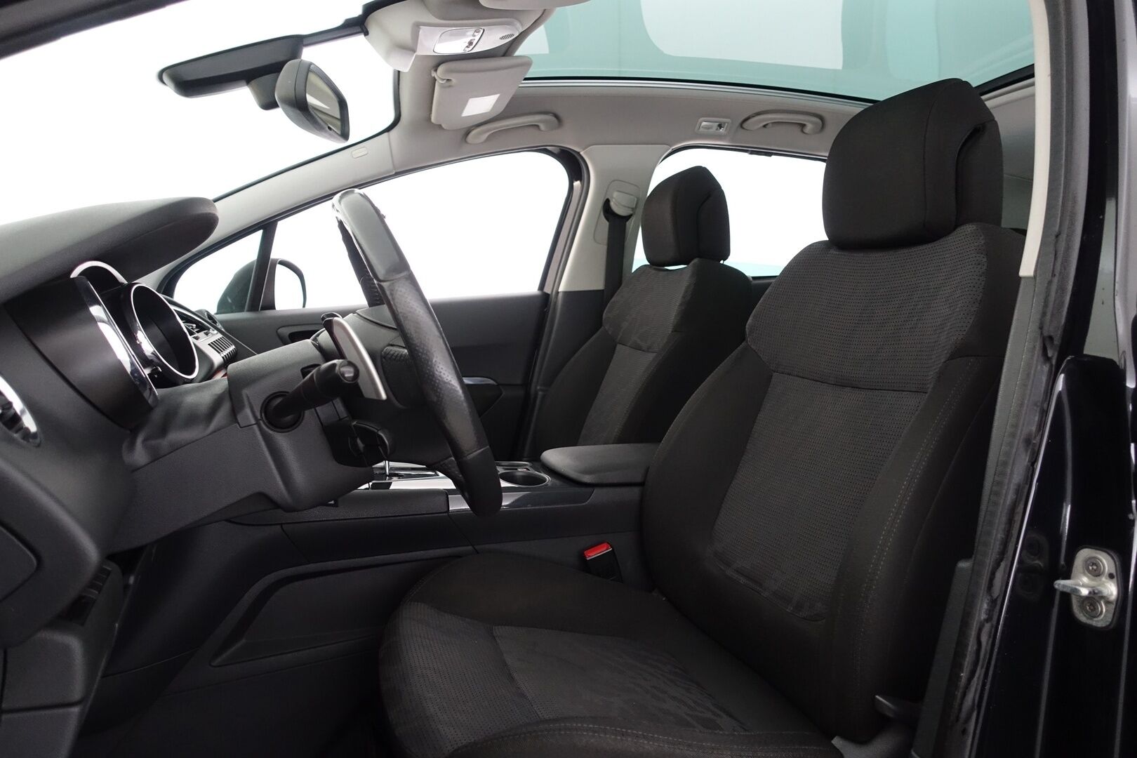 Peugeot 3008 2010 Sport HDi 110 FAP 2Tronic - Myydään Huutokaupat.com - – Tämä auto myydään huutokaupat.com -sivuston kautta | HUD | Panorama | Vetokoukku | Lohko+Sisäp. | Suomi-auto | Tutkat | Vakkari | 2X Renkaat & Vanteet |