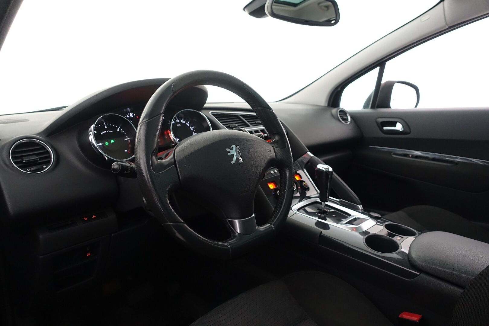 Peugeot 3008 2010 Sport HDi 110 FAP 2Tronic - Myydään Huutokaupat.com - – Tämä auto myydään huutokaupat.com -sivuston kautta | HUD | Panorama | Vetokoukku | Lohko+Sisäp. | Suomi-auto | Tutkat | Vakkari | 2X Renkaat & Vanteet |