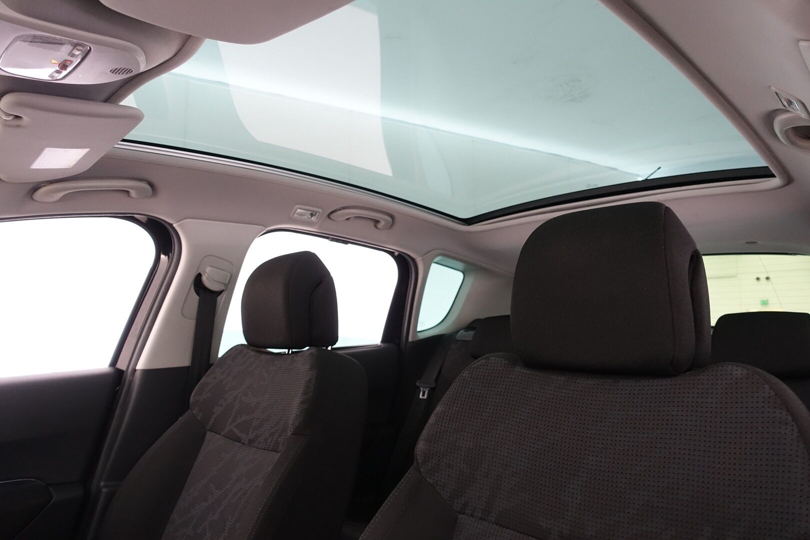 Peugeot 3008 2010 Sport HDi 110 FAP 2Tronic - Myydään Huutokaupat.com - – Tämä auto myydään huutokaupat.com -sivuston kautta | HUD | Panorama | Vetokoukku | Lohko+Sisäp. | Suomi-auto | Tutkat | Vakkari | 2X Renkaat & Vanteet |