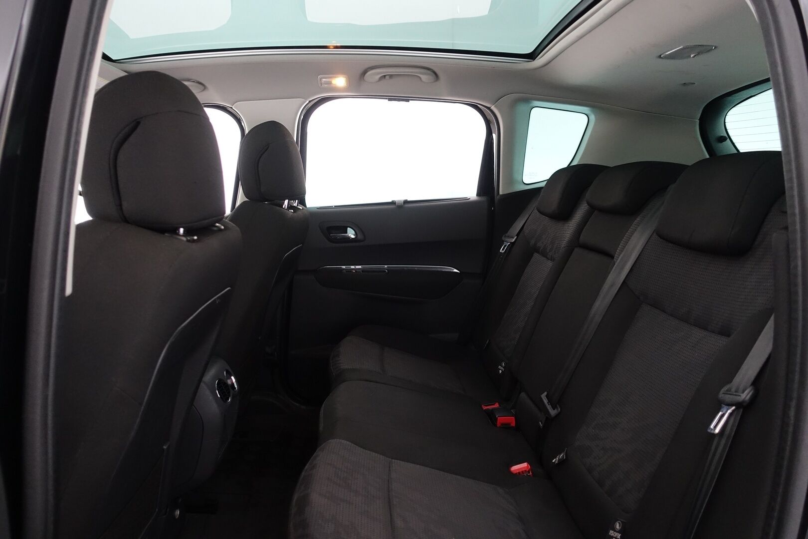Peugeot 3008 2010 Sport HDi 110 FAP 2Tronic - Myydään Huutokaupat.com - – Tämä auto myydään huutokaupat.com -sivuston kautta | HUD | Panorama | Vetokoukku | Lohko+Sisäp. | Suomi-auto | Tutkat | Vakkari | 2X Renkaat & Vanteet |