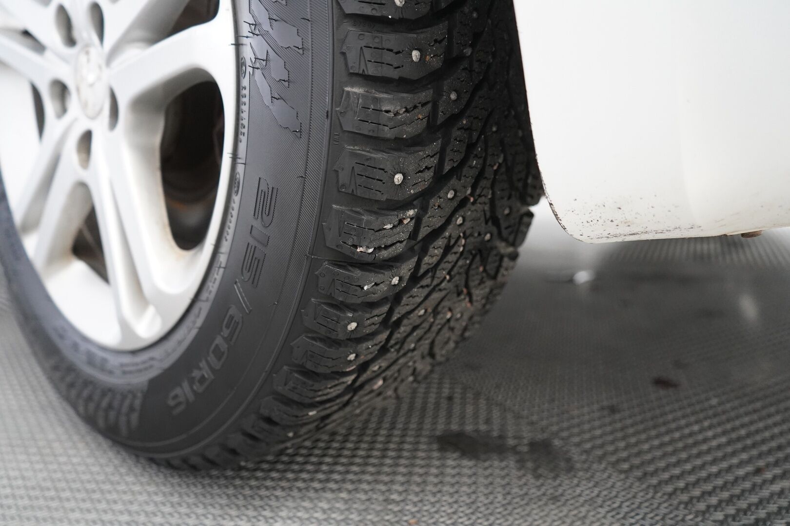 Peugeot 508 2012 SW Active THP 156 Automaatti Limited - YritysOutlet - Myydään vain yrityksille - Kahdet hyvät renkaat / Lohko + sisähaara / Suomiauto