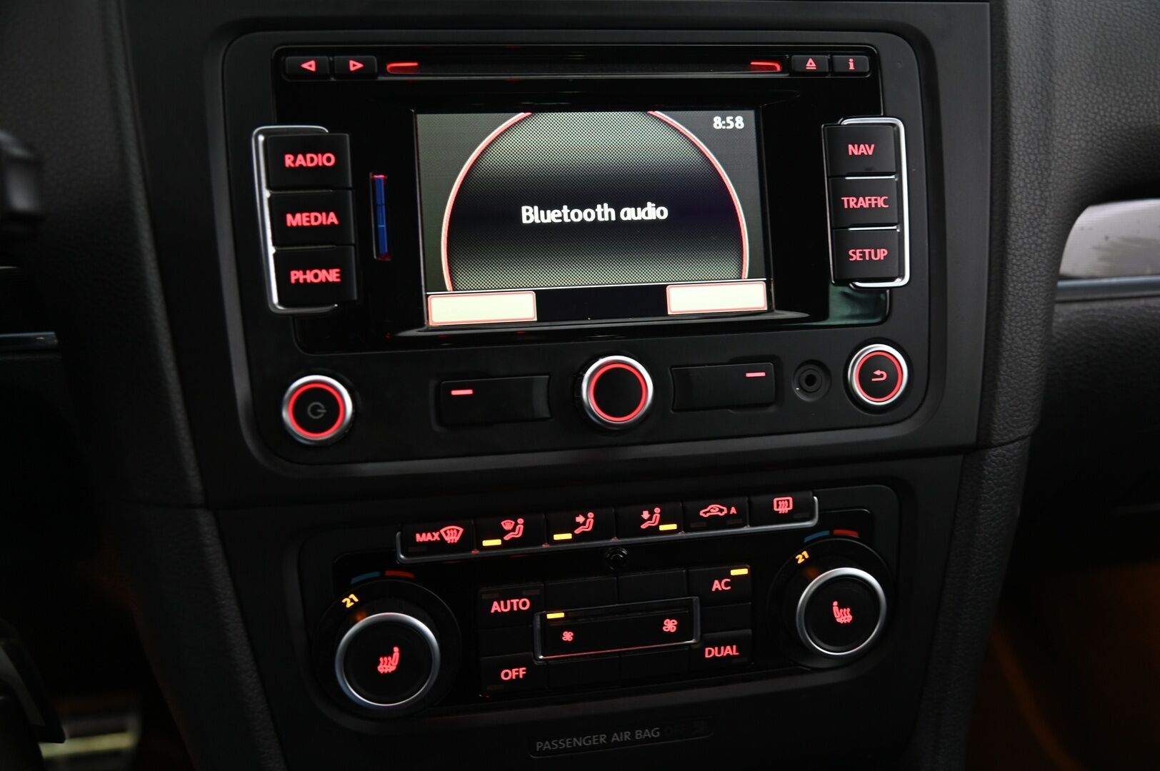 Volkswagen Golf 2012 GTI 2,0 155 kW (210 hv) DSG-autom.*MYYDÄÄN HUUTOKAUPPA.COM*
