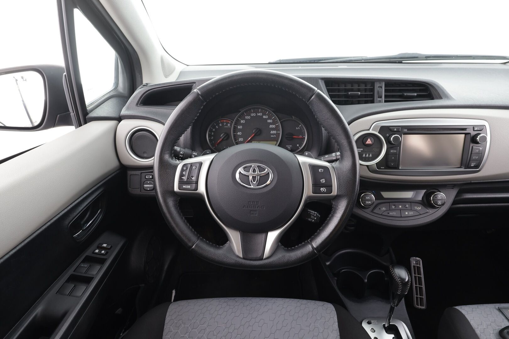 Toyota Yaris 2012 1,33 Dual VVT-i Comfort 5ov Multidrive S - | Vakkari | Lohko | P.Kamera | Autom Ilmastointi | Suomi-auto | Kahdet Renkaat | Merkkihuollettu |