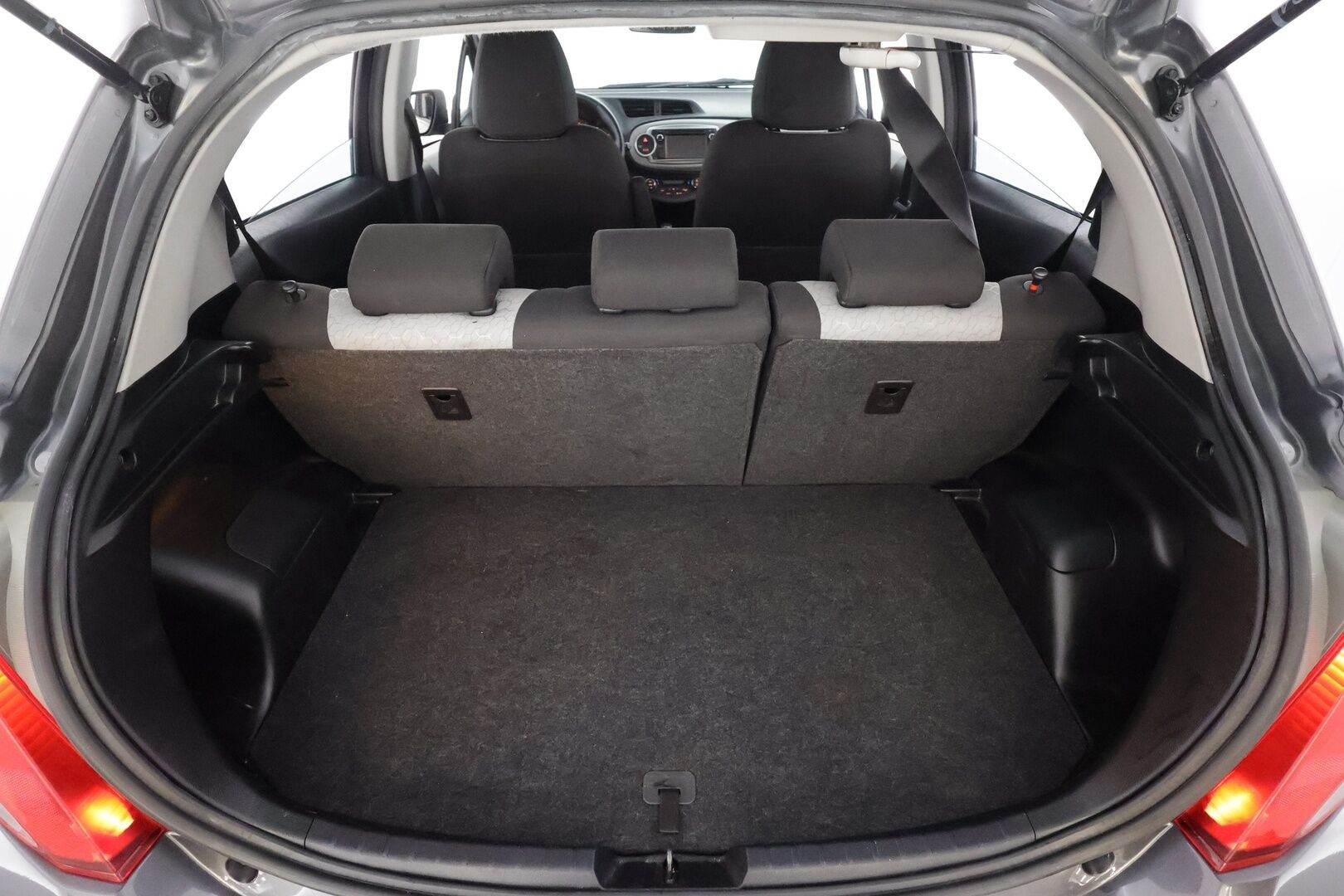 Toyota Yaris 2012 1,33 Dual VVT-i Comfort 5ov Multidrive S - | Vakkari | Lohko | P.Kamera | Autom Ilmastointi | Suomi-auto | Kahdet Renkaat | Merkkihuollettu |
