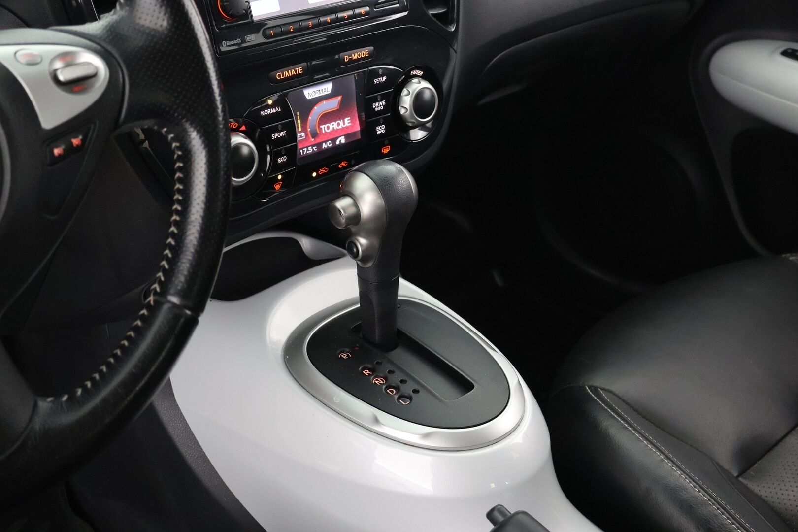 Nissan Juke 2012 1,6L Tekna 2WD CVT Shiro Leather IMS - Vaihteisto viallinen | Nahkasisusta | Koukku | P. Kamera | Keyless | LED- Lisävalo | 2x Renkaat! | Juuri Katsastettu! - YritysOutlet - Myydään vain yrityksille