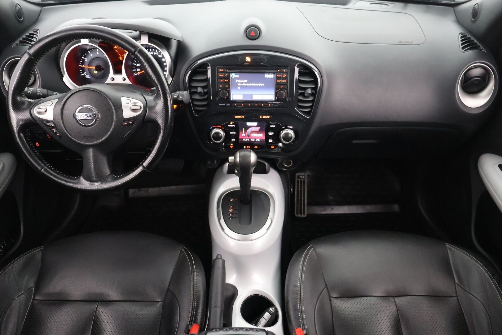 Nissan Juke 2012 1,6L Tekna 2WD CVT Shiro Leather IMS - Vaihteisto viallinen | Nahkasisusta | Koukku | P. Kamera | Keyless | LED- Lisävalo | 2x Renkaat! | Juuri Katsastettu! - YritysOutlet - Myydään vain yrityksille