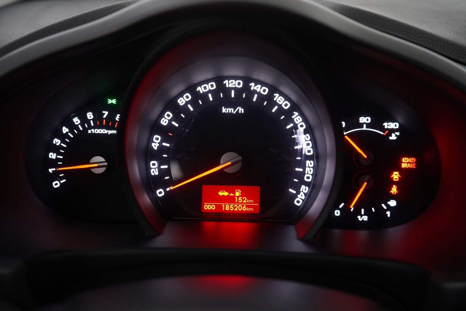 Kia Sportage 2013 1.6 ISG Urban LX EcoDynamics * Vetokoukku / Lohkolämmitin / Vakkari / BT * - Suomi-auto / Viimeisin huolto 185tkm / 2x Renkaat vanteineen