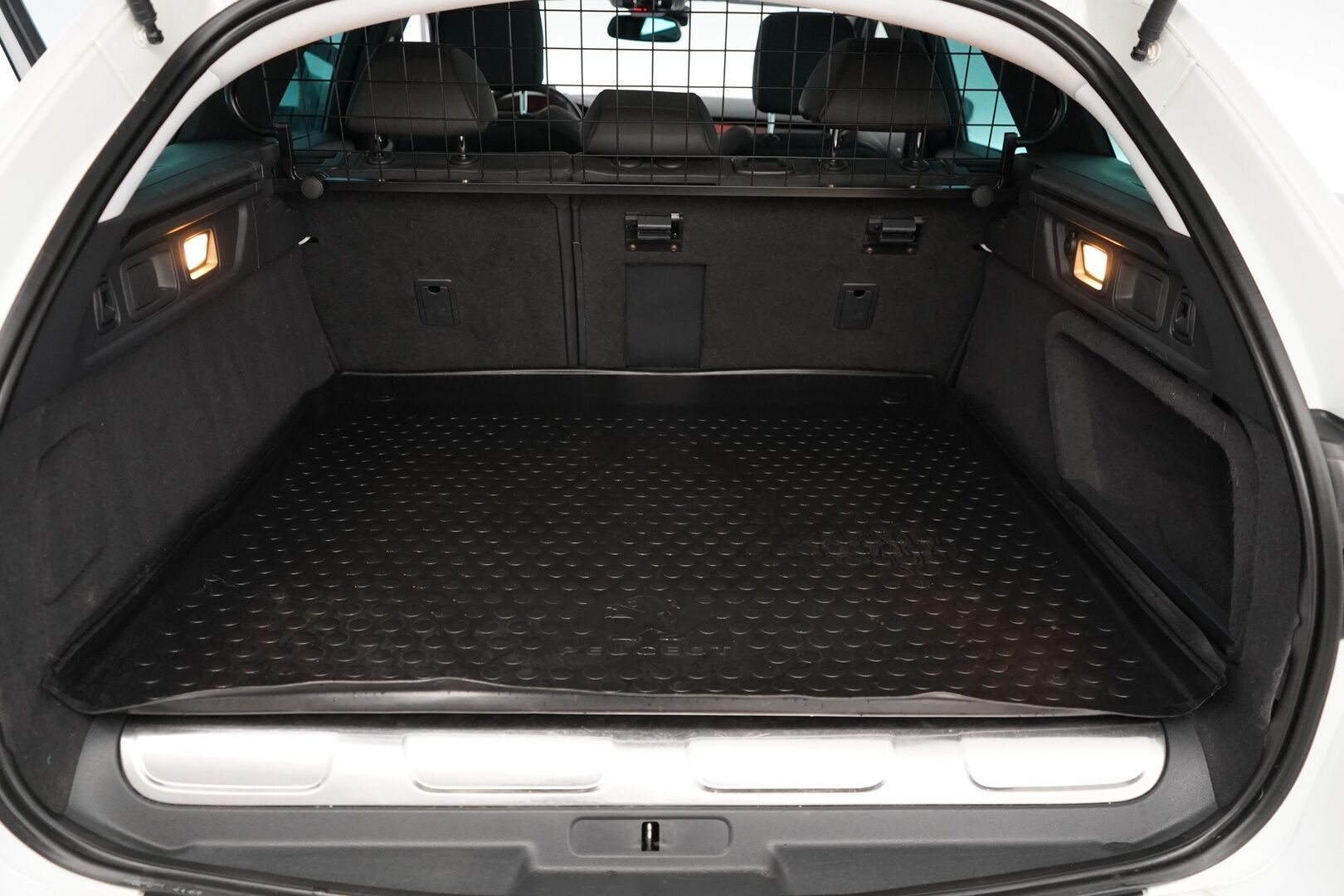 Peugeot 508 2013 RXH HYbrid4 HDi AWD *HUD / Webasto / Lasikatto / Puolinahka Sport-istuimet / Navi* - Kahdet OEM Vanteet / Jakopää 187tkm / Viimeisin huolto 206tkm