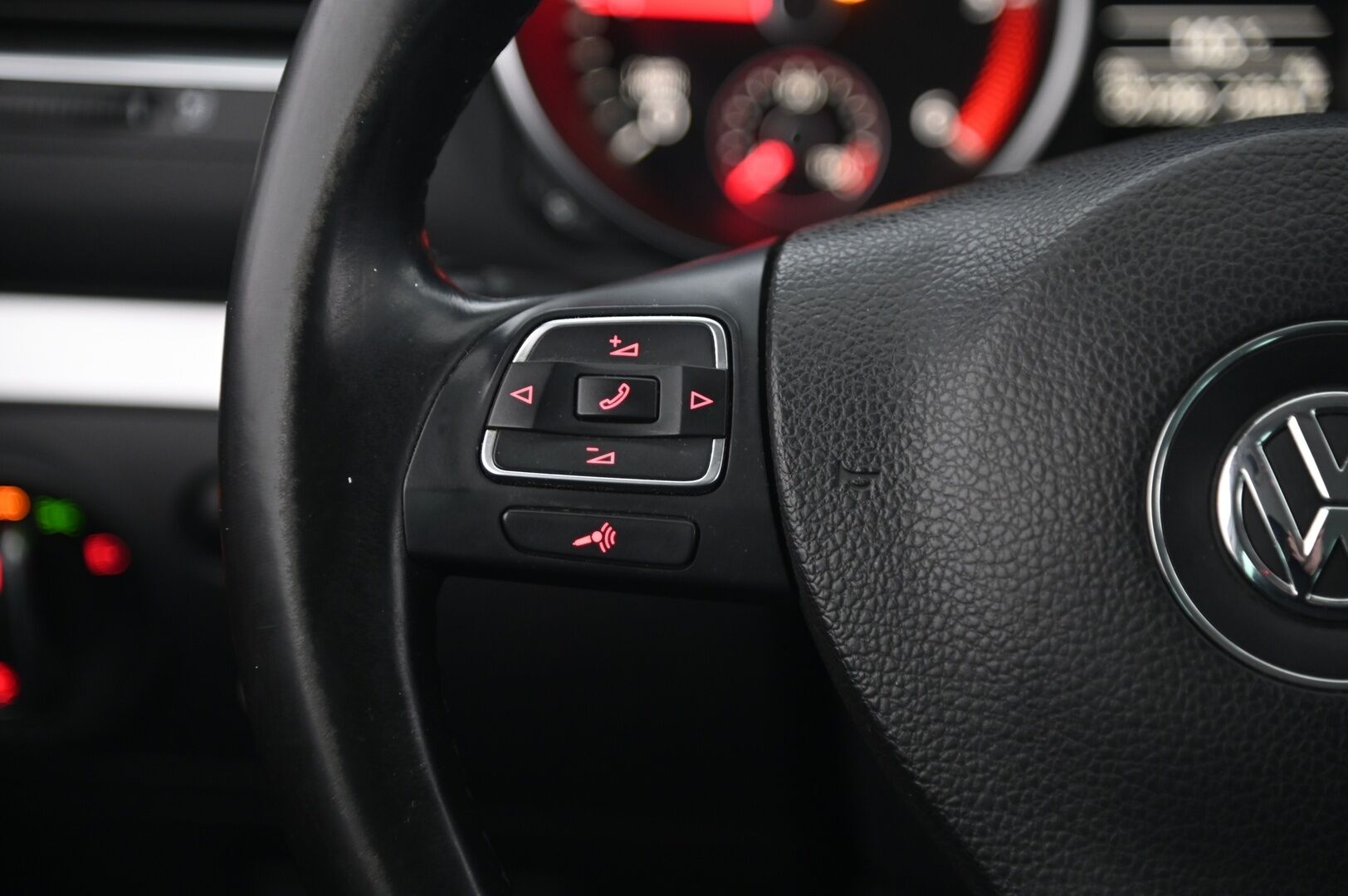 Volkswagen Golf 2010 Highline 2,0 TDI 103 kW (140 hv) *YritysOutlet - Myydään vain yrityksille* - *YritysOutlet - Myydään vain yrityksille*