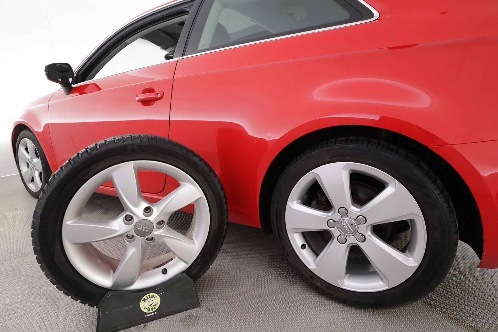 Audi A3 2013 Compact Coupé Business Sport 1,4 TFSI 90 kW S tronic - | Lasikattoluukku | Lohkolämmitin | Xenon | P.Tutka | Sporttipenkit | Vakkari | Bluetooth | Suomi-auto | Kahdet renkaat |