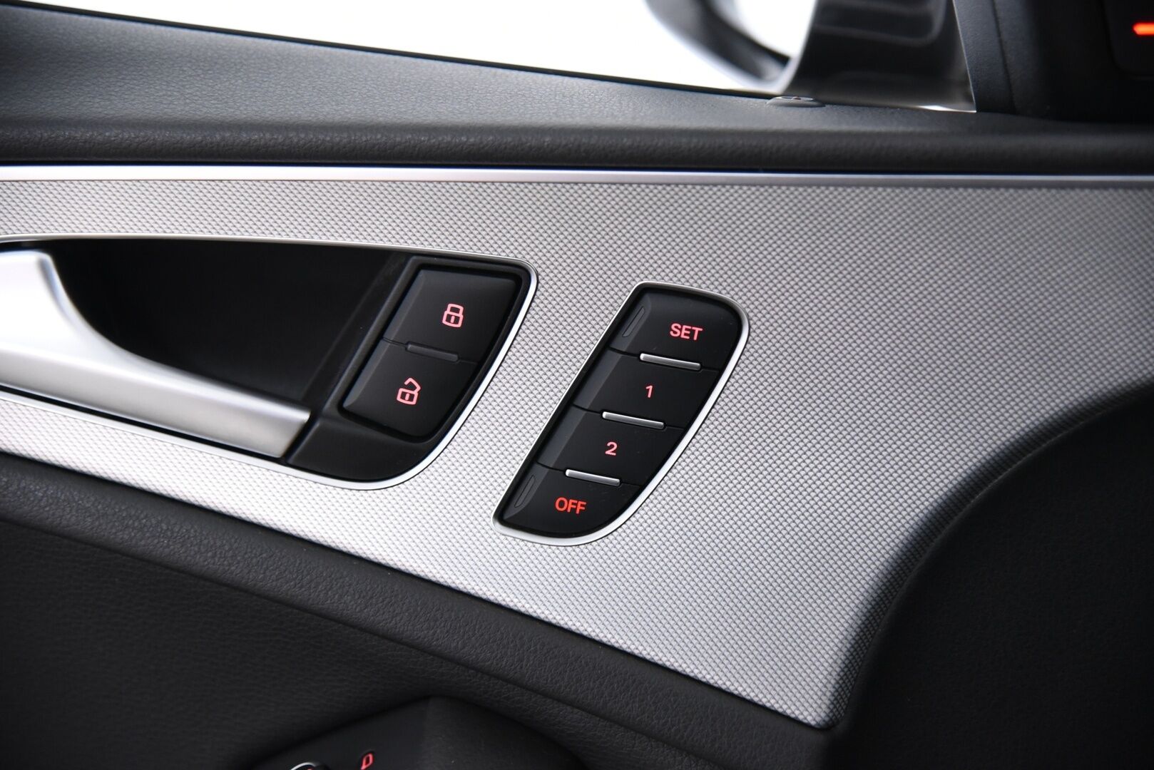 Audi A6 allroad quattro 2013 Business 3,0 V6 TDI Biturbo 230 kW tiptronic / Suomi-Auto / ACC / BOSE / Webasto / Panorama / Comfort-Penkit / Ilma-Alusta - YritysOutlet - Myydään vain yrityksille