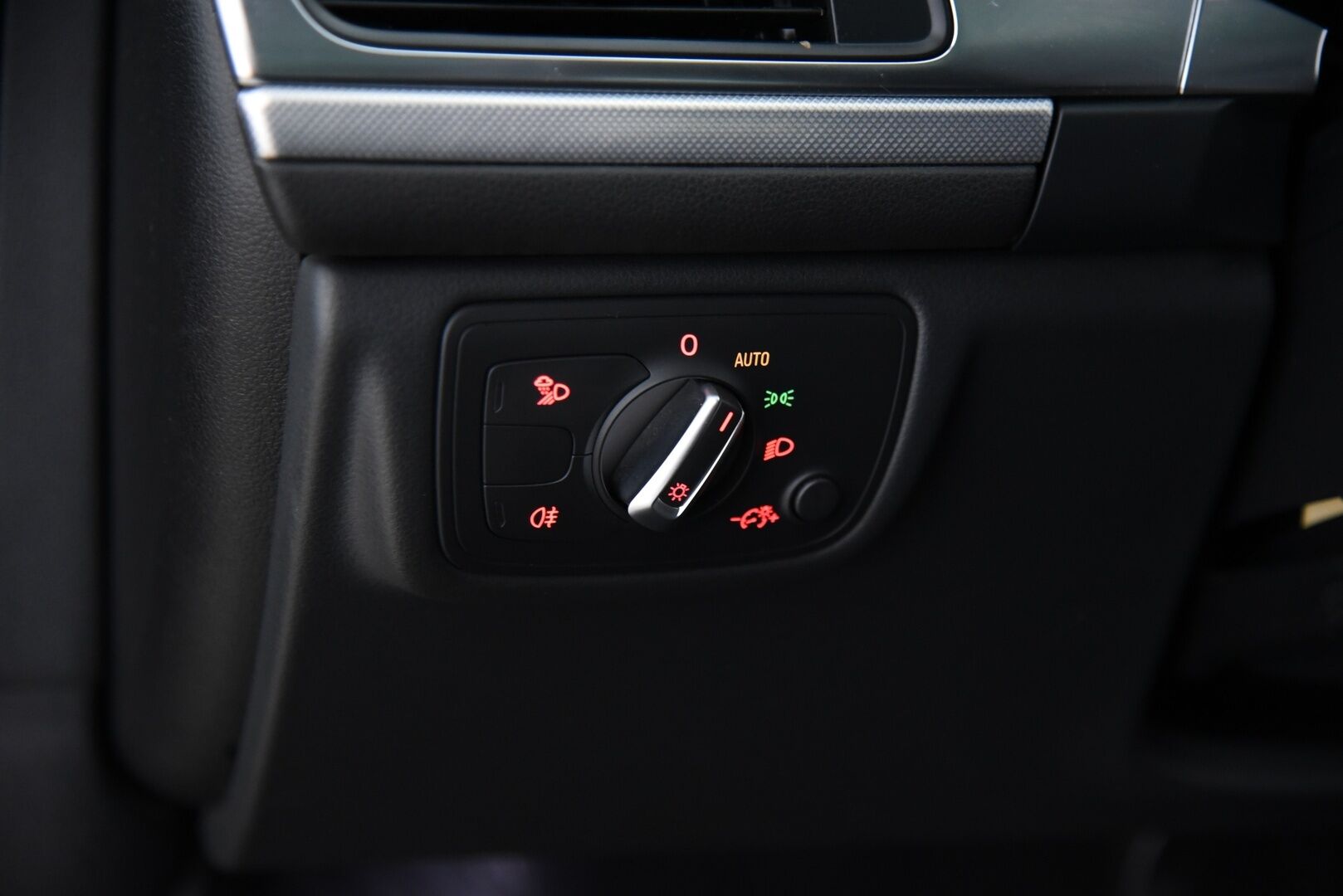 Audi A6 allroad quattro 2013 Business 3,0 V6 TDI Biturbo 230 kW tiptronic / Suomi-Auto / ACC / BOSE / Webasto / Panorama / Comfort-Penkit / Ilma-Alusta - YritysOutlet - Myydään vain yrityksille