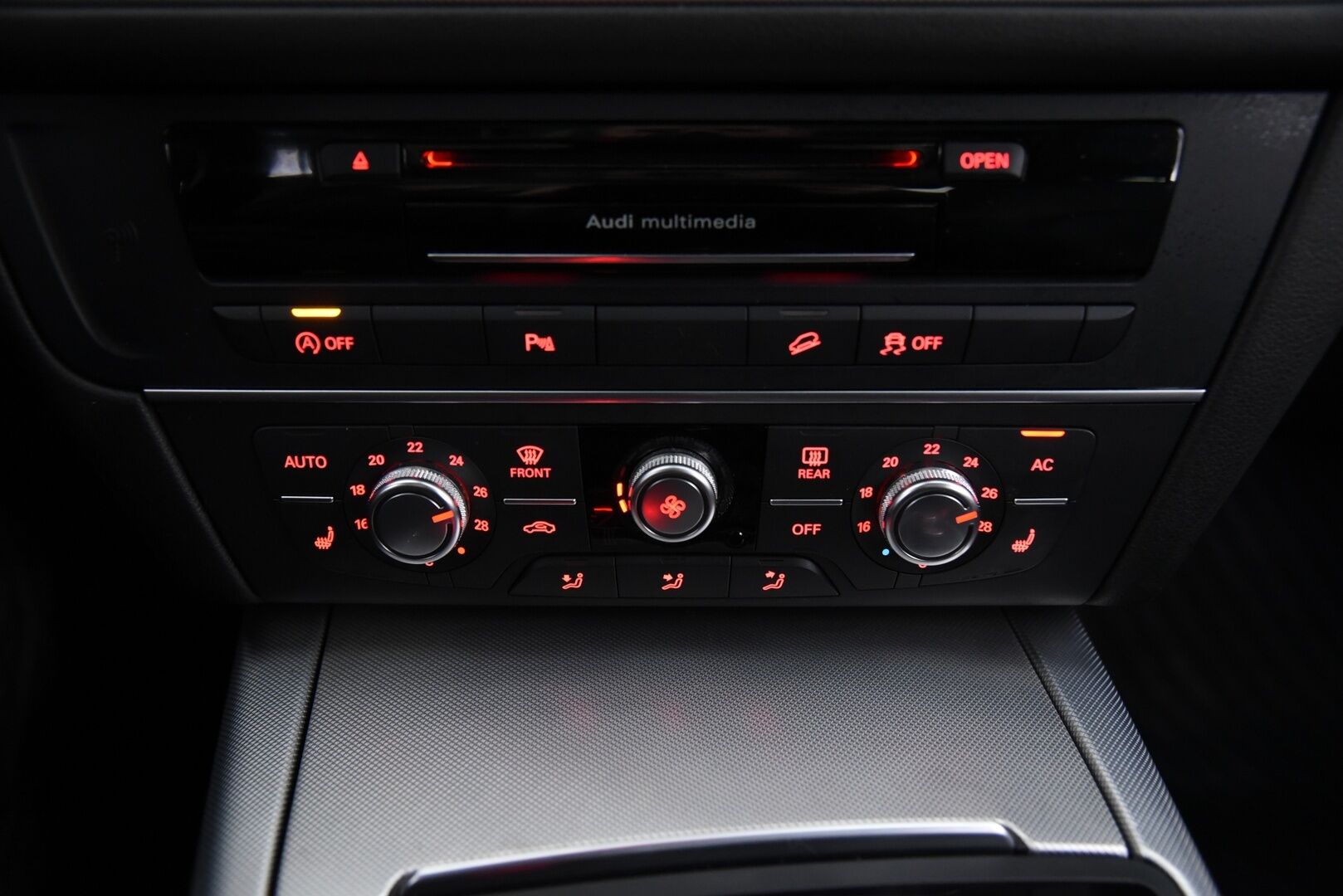 Audi A6 allroad quattro 2013 Business 3,0 V6 TDI Biturbo 230 kW tiptronic / Suomi-Auto / ACC / BOSE / Webasto / Panorama / Comfort-Penkit / Ilma-Alusta - YritysOutlet - Myydään vain yrityksille