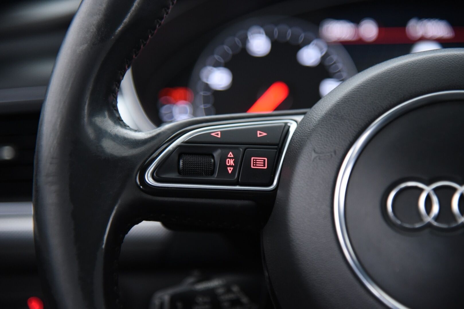 Audi A6 allroad quattro 2013 Business 3,0 V6 TDI Biturbo 230 kW tiptronic / Suomi-Auto / ACC / BOSE / Webasto / Panorama / Comfort-Penkit / Ilma-Alusta - YritysOutlet - Myydään vain yrityksille