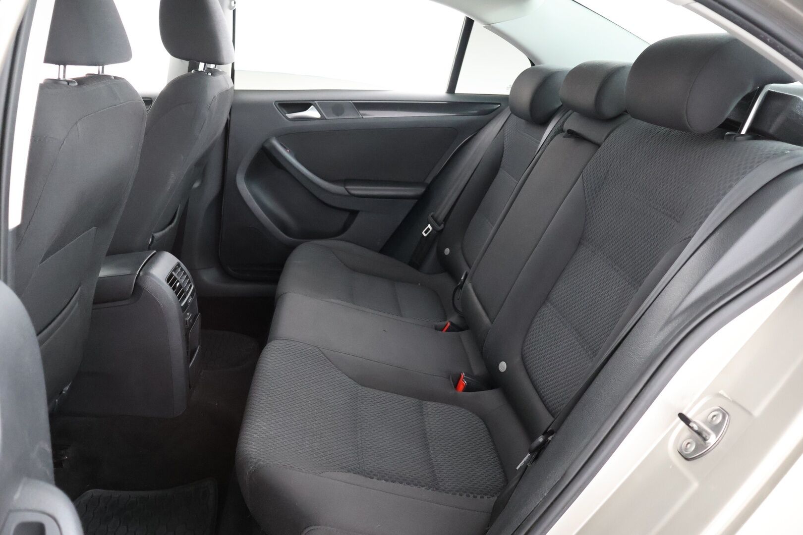 Volkswagen Jetta 2013 Comfortline 1,6 TDI 77 kW (105 hv) BlueMotion Technology DSG-automaatti - Juuri saapunut! | Lohkolämmitin | P.tutka | Kahdet renkaat | Radio
