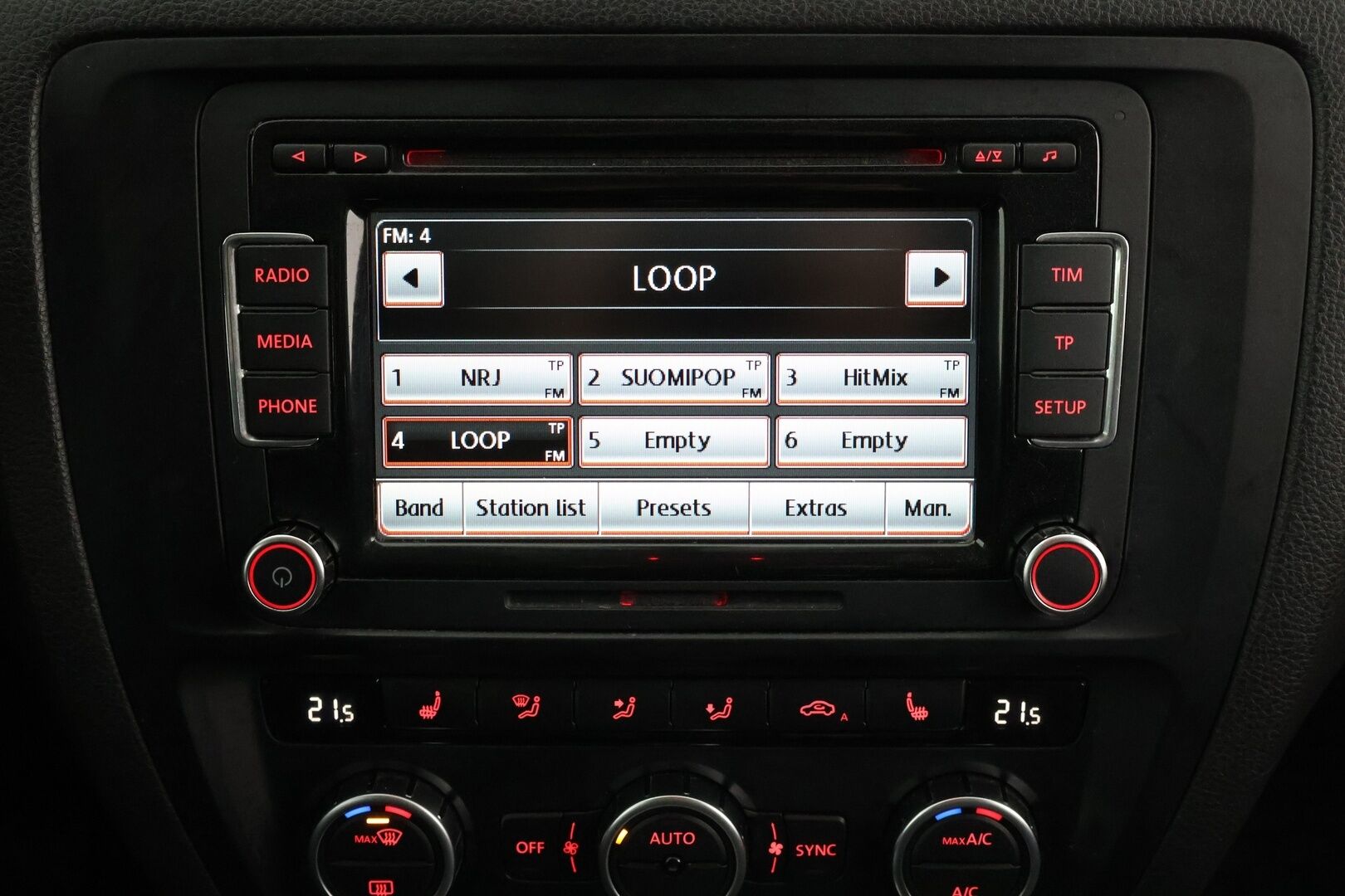 Volkswagen Jetta 2013 Comfortline 1,6 TDI 77 kW (105 hv) BlueMotion Technology DSG-automaatti - Juuri saapunut! | Lohkolämmitin | P.tutka | Kahdet renkaat | Radio