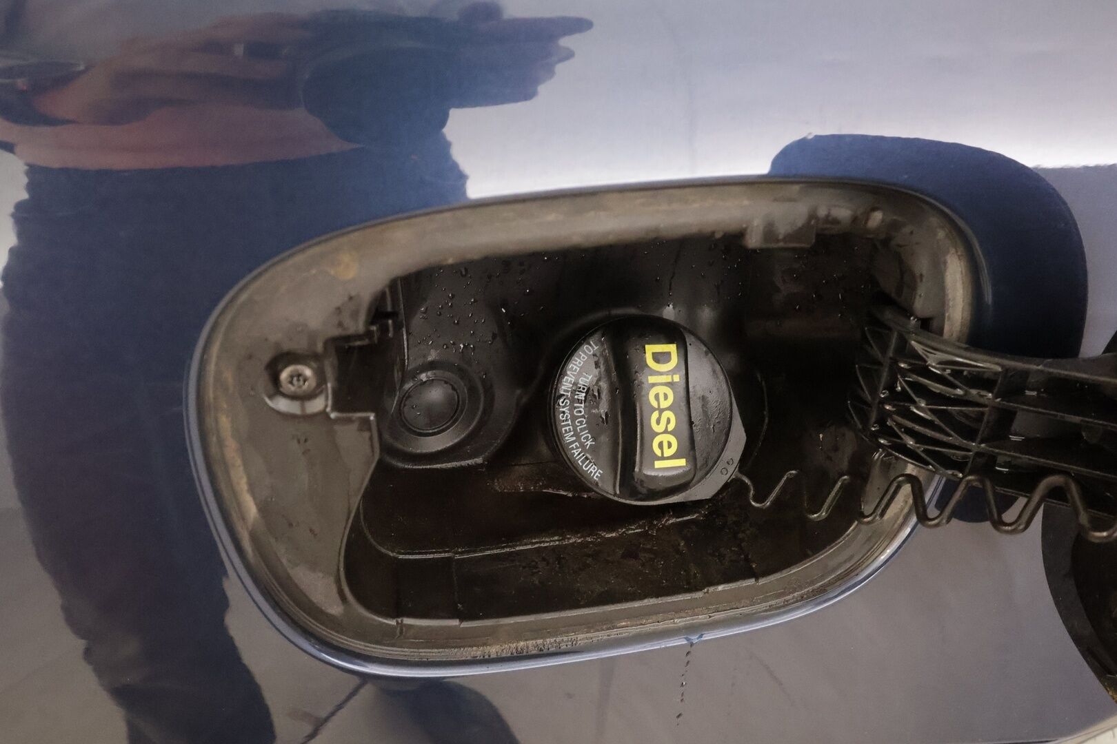 Volvo V70 2013 D3 Summum Edition aut * Vakkari / P.tutka / Kaarrevalot / Muistipenkki / Koukku / Webasto / Vaaleat nahat * - 1.Om Suomi-auto / Kahdet renkaat aluvanteilla / Merkkihuollettu / Huippusiisti - HULLU BLACKWEEK KORKOTARJOUS 2,49%