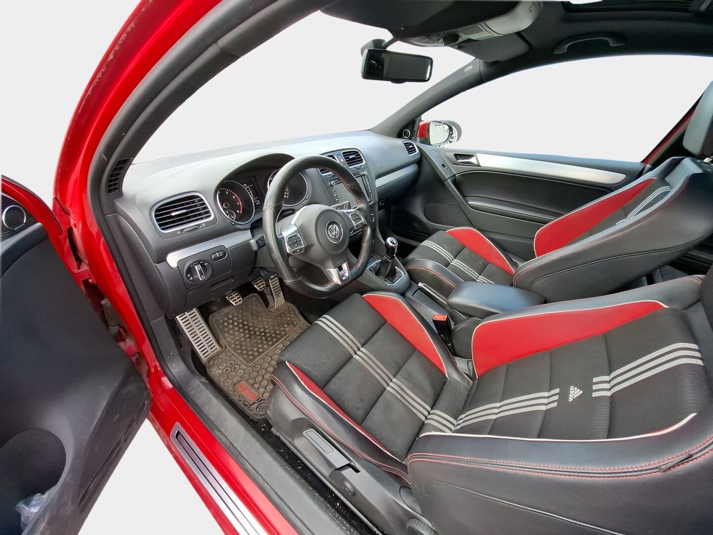 Volkswagen Golf 2011 GTI 2,0 155 kW (210 hv) Adidas edition - YritysOutlet - Myydään vain yrityksille