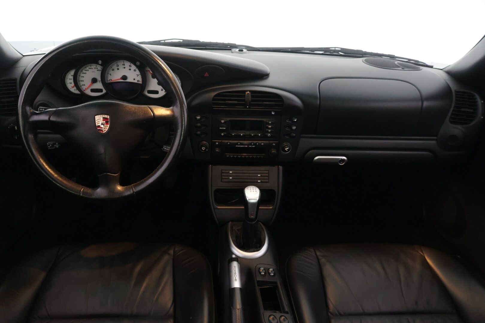 Porsche 911 2002 Carrera Coupé manuaali 996, 3.6L - Ikoninen urheiluauto upealla olemuksella! | Katsastettu ja huollettu | Kattoluukku | Tyylikäs äänimaailma |