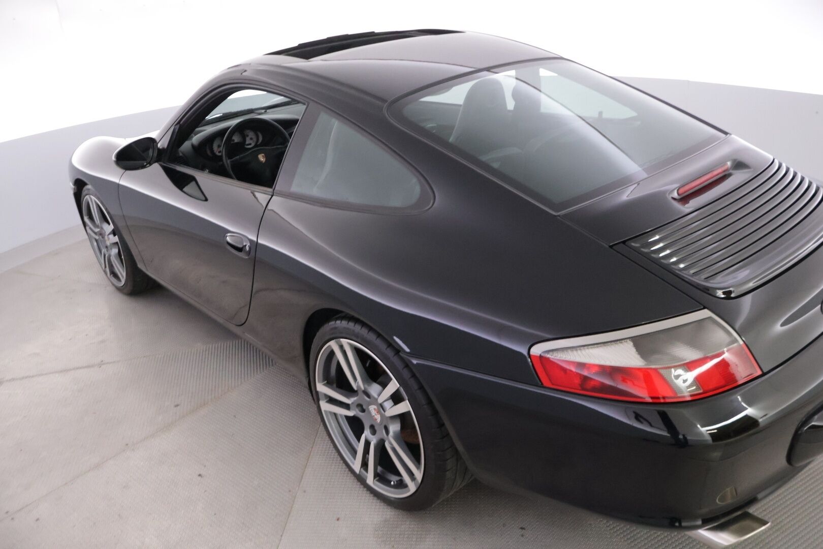Porsche 911 2002 Carrera Coupé manuaali 996, 3.6L - Ikoninen urheiluauto upealla olemuksella! | Katsastettu ja huollettu | Kattoluukku | Tyylikäs äänimaailma |